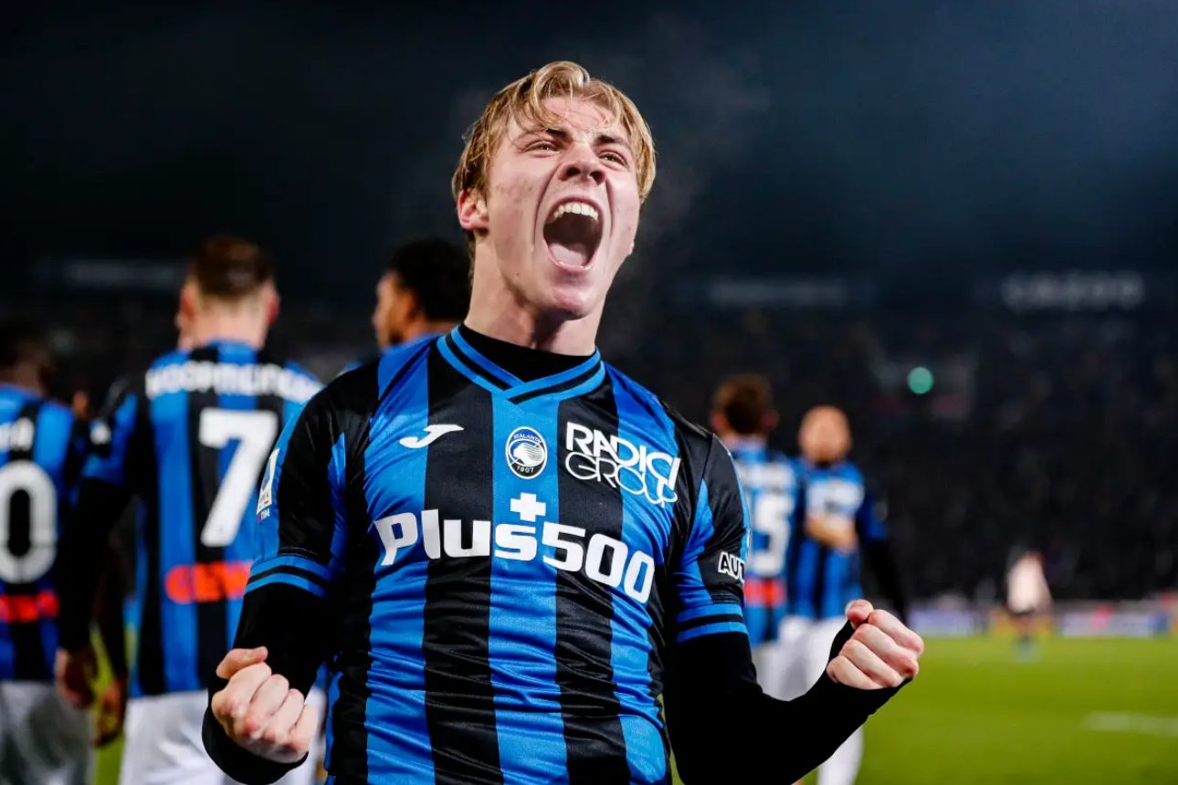 The story behind the Hoilund transfer saga