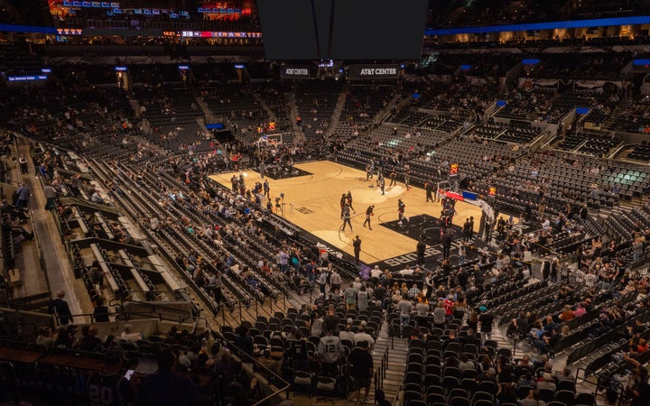 Where can I get blazers vs spurs tickets? Find great prices at these top places!